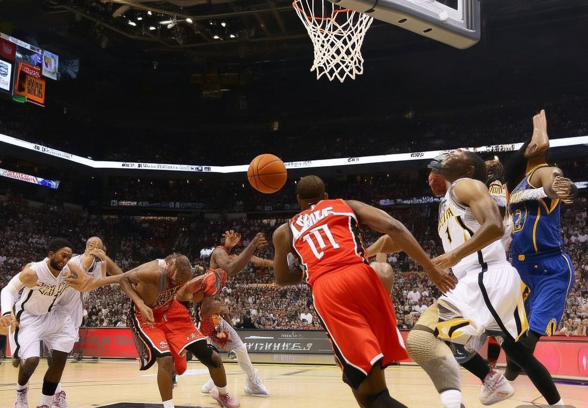 老鹰对步行者季后赛激战：悬念迭起，特雷·杨绝杀制胜(图2)